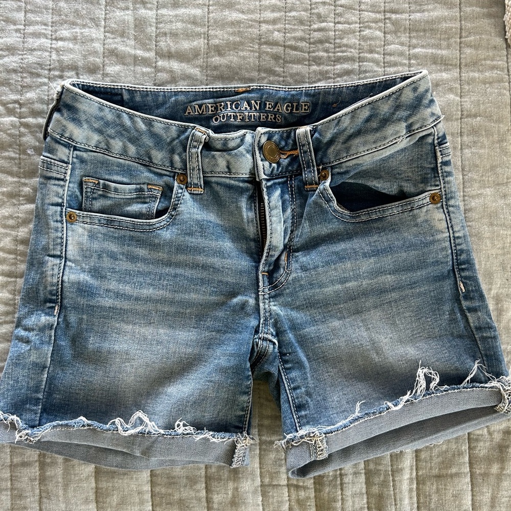 American Eagle midi jean short